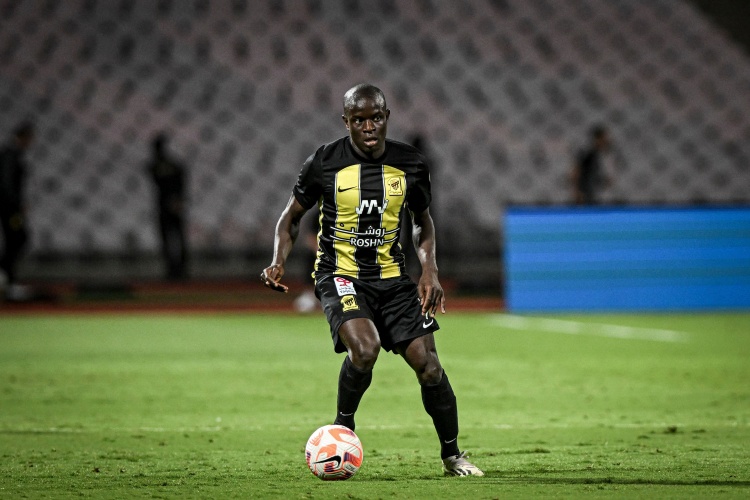 直播吧-德天空：坎特已接受费内巴切提出的降薪要求，以促成这笔交易