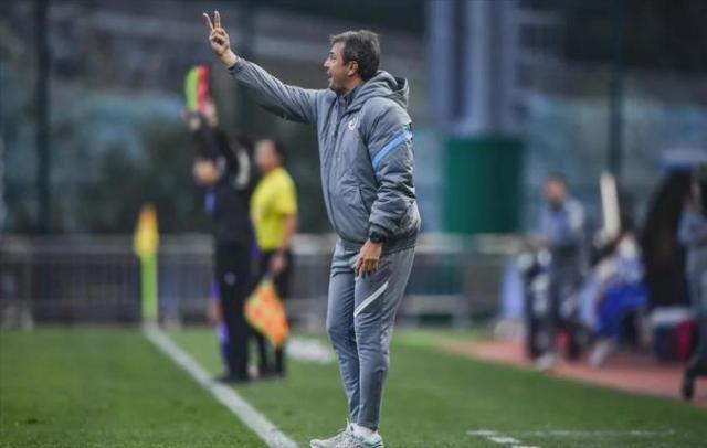 足球直播-三杀津门虎!大连人队挺进足协杯8强 何塞面露喜色