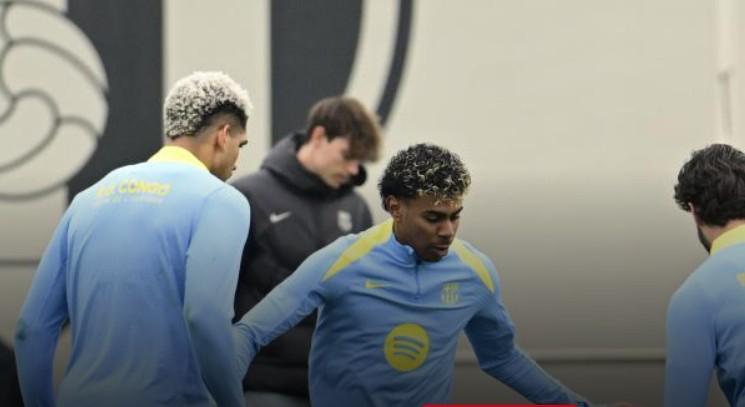 英超直播-世体：巴萨完成国王杯赛前最后一练，汤米-马克斯加入合练